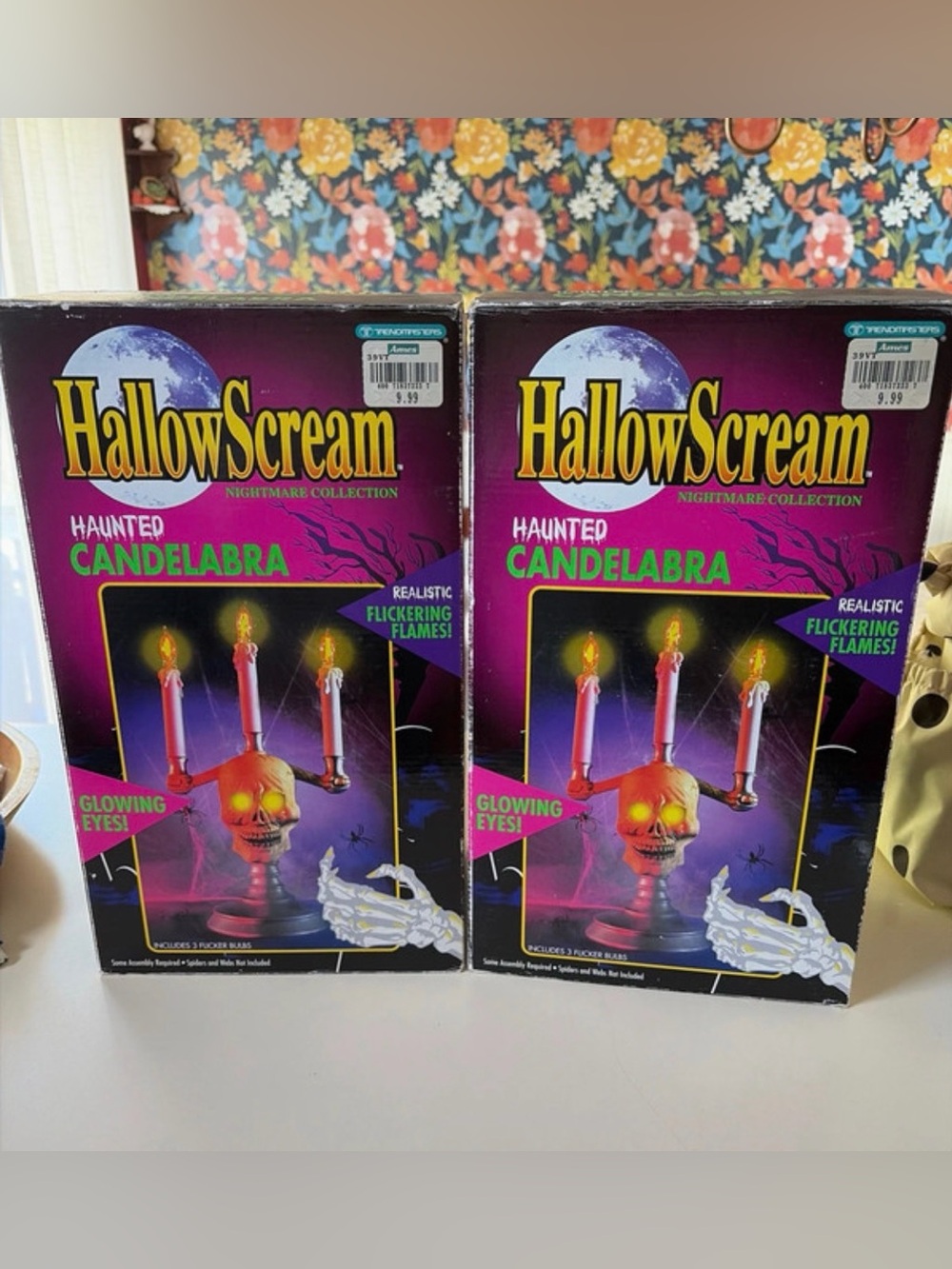 Vintage Trendmasters HallowScream Haunted Skull Candelabra w/Flickering Lights